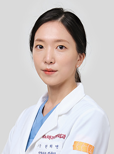 DR. 권희연
